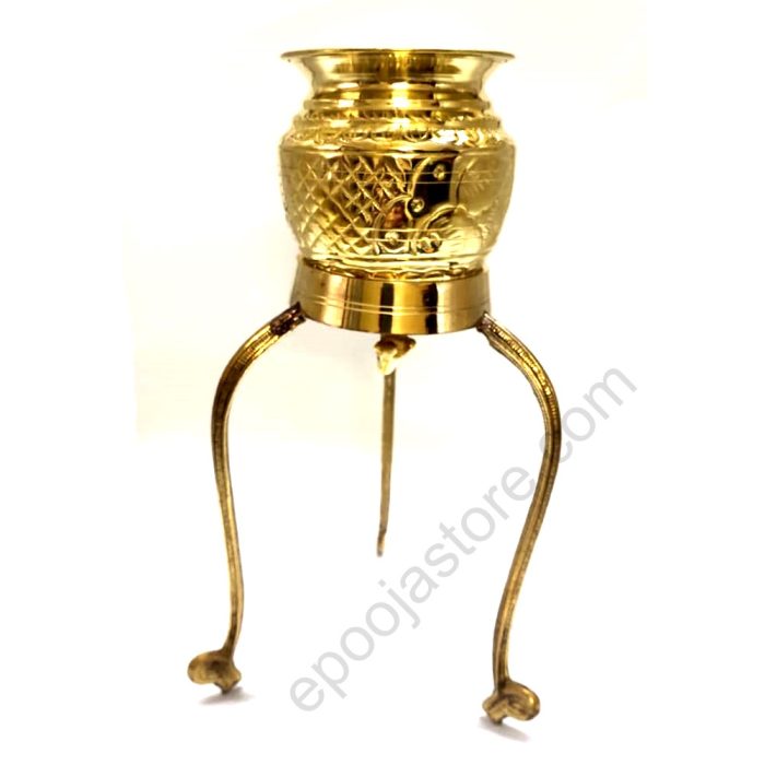 Shivalingam Tripod / Dharapatra